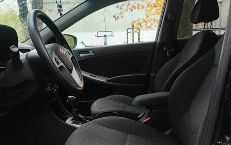 Hyundai Solaris II рестайлинг, 2015 год, 1 150 000 рублей, 11 фотография