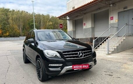 Mercedes-Benz M-Класс, 2012 год, 2 099 000 рублей, 2 фотография