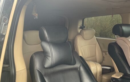 Hyundai Grand Starex Grand Starex I рестайлинг 2, 2009 год, 1 600 000 рублей, 11 фотография