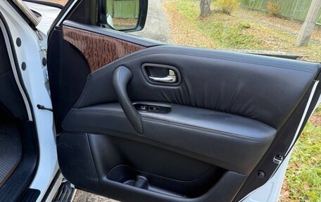 Nissan Patrol, 2011 год, 2 480 000 рублей, 26 фотография