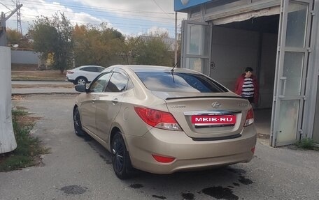 Hyundai Solaris II рестайлинг, 2011 год, 790 000 рублей, 2 фотография