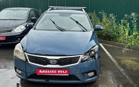 KIA cee'd I рестайлинг, 2011 год, 380 000 рублей, 1 фотография