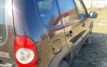 Chevrolet Niva I рестайлинг, 2012 год, 570 000 рублей, 6 фотография