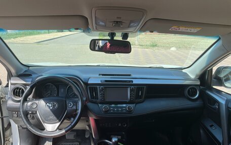 Toyota RAV4, 2017 год, 2 100 000 рублей, 4 фотография