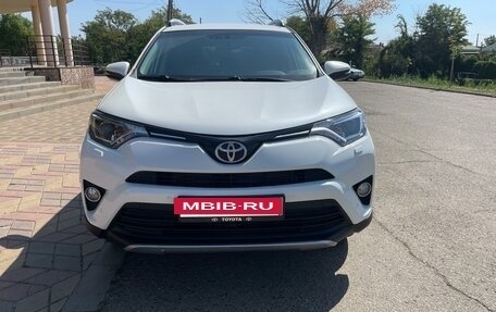Toyota RAV4, 2017 год, 2 100 000 рублей, 7 фотография