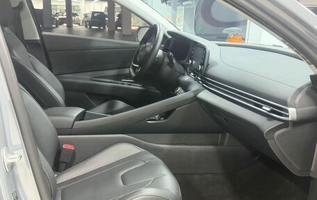 Hyundai Elantra, 2025 год, 1 980 000 рублей, 12 фотография