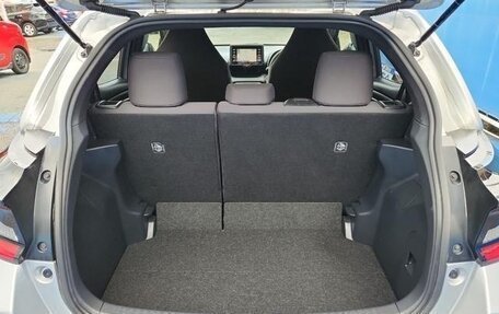 Toyota Yaris, 2021 год, 1 050 000 рублей, 14 фотография