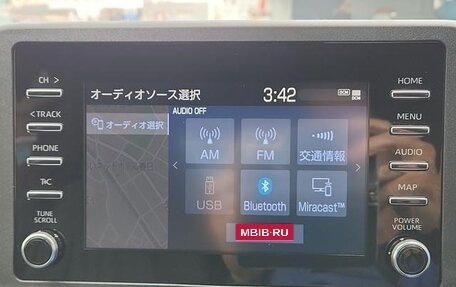Toyota Yaris, 2021 год, 1 050 000 рублей, 16 фотография