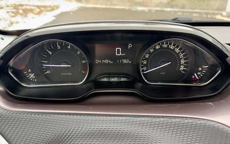 Peugeot 2008 II, 2014 год, 995 000 рублей, 10 фотография