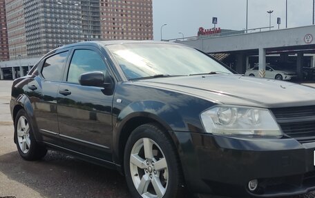 Dodge Avenger II рестайлинг, 2007 год, 750 000 рублей, 1 фотография