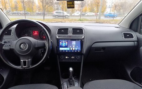 Volkswagen Polo VI (EU Market), 2011 год, 650 000 рублей, 10 фотография