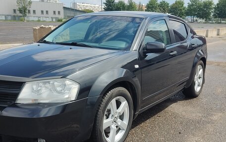 Dodge Avenger II рестайлинг, 2007 год, 750 000 рублей, 2 фотография