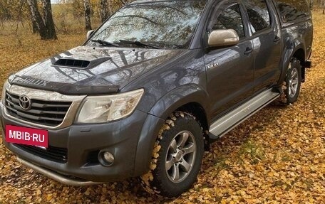 Toyota Hilux VII, 2012 год, 2 000 000 рублей, 4 фотография