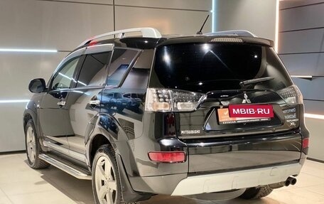 Mitsubishi Outlander III рестайлинг 3, 2008 год, 1 435 000 рублей, 7 фотография