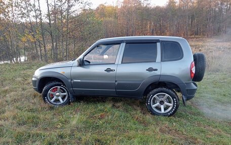 Chevrolet Niva I рестайлинг, 2010 год, 495 000 рублей, 1 фотография