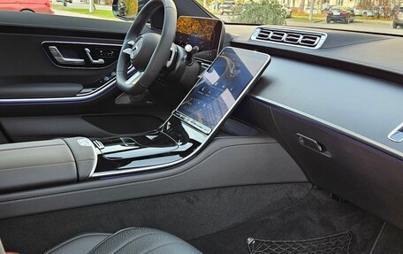 Mercedes-Benz S-Класс, 2024 год, 13 000 000 рублей, 17 фотография