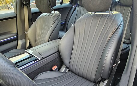 Mercedes-Benz S-Класс, 2024 год, 13 000 000 рублей, 13 фотография