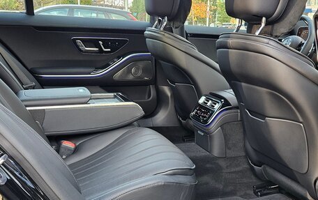Mercedes-Benz S-Класс, 2024 год, 13 000 000 рублей, 26 фотография