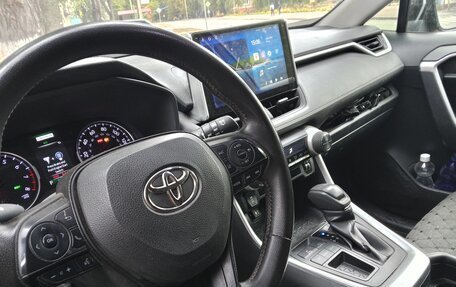 Toyota RAV4, 2019 год, 2 900 000 рублей, 2 фотография