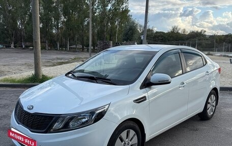 KIA Rio III рестайлинг, 2014 год, 790 000 рублей, 2 фотография