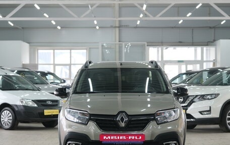 Renault Logan II, 2020 год, 1 359 000 рублей, 2 фотография