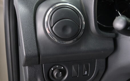 Renault Logan II, 2020 год, 1 359 000 рублей, 9 фотография