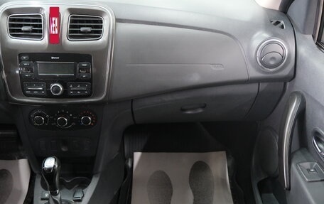 Renault Logan II, 2020 год, 1 359 000 рублей, 18 фотография