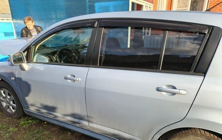 Nissan Tiida, 2011 год, 850 000 рублей, 11 фотография