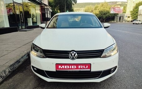 Volkswagen Jetta VI, 2012 год, 900 000 рублей, 1 фотография