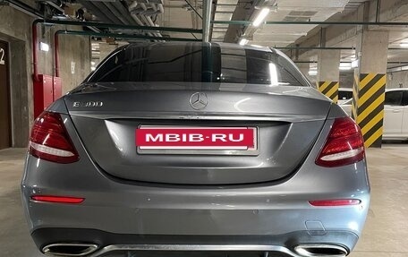 Mercedes-Benz E-Класс, 2019 год, 4 050 000 рублей, 2 фотография