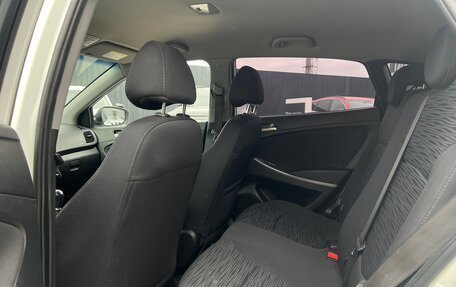 Hyundai Solaris II рестайлинг, 2016 год, 900 000 рублей, 4 фотография