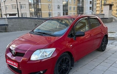 Toyota Auris II, 2007 год, 620 000 рублей, 1 фотография