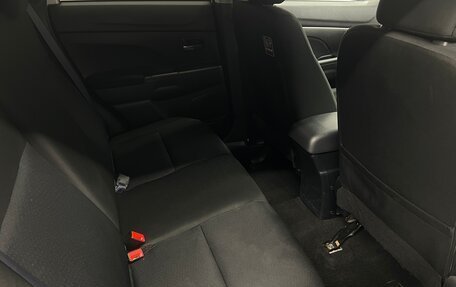 Mitsubishi ASX I рестайлинг, 2013 год, 999 000 рублей, 11 фотография