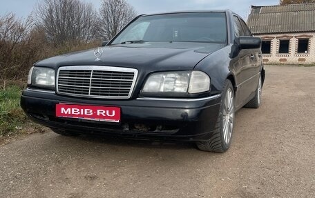 Mercedes-Benz C-Класс, 1994 год, 330 000 рублей, 1 фотография