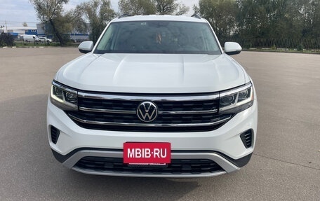 Volkswagen Teramont I, 2021 год, 4 550 000 рублей, 2 фотография
