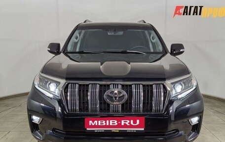 Toyota Land Cruiser Prado 150 рестайлинг 2, 2018 год, 3 950 000 рублей, 2 фотография