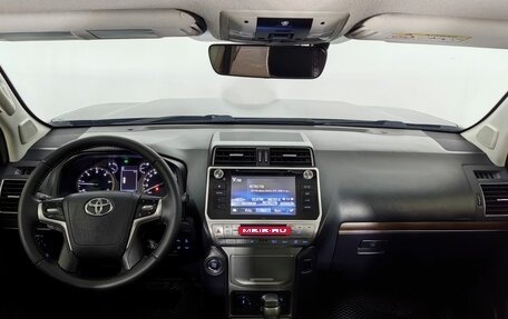 Toyota Land Cruiser Prado 150 рестайлинг 2, 2018 год, 3 950 000 рублей, 9 фотография