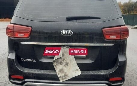 KIA Carnival III, 2019 год, 3 000 000 рублей, 5 фотография