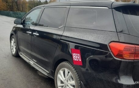 KIA Carnival III, 2019 год, 3 000 000 рублей, 9 фотография