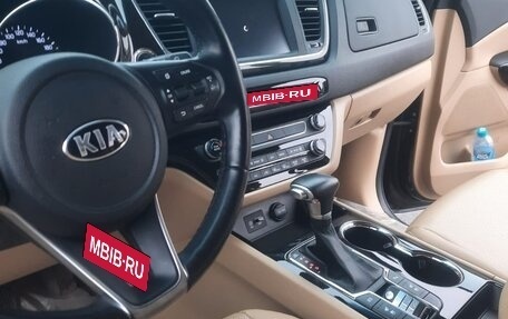 KIA Carnival III, 2019 год, 3 000 000 рублей, 24 фотография