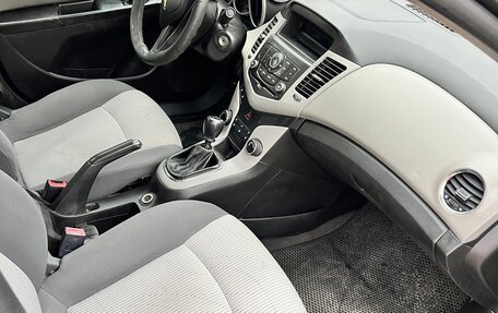 Chevrolet Cruze II, 2011 год, 435 000 рублей, 9 фотография