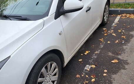 Chevrolet Cruze II, 2011 год, 400 000 рублей, 3 фотография