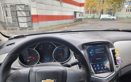 Chevrolet Cruze II, 2011 год, 400 000 рублей, 7 фотография
