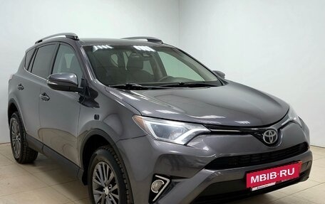 Toyota RAV4, 2017 год, 2 330 000 рублей, 3 фотография