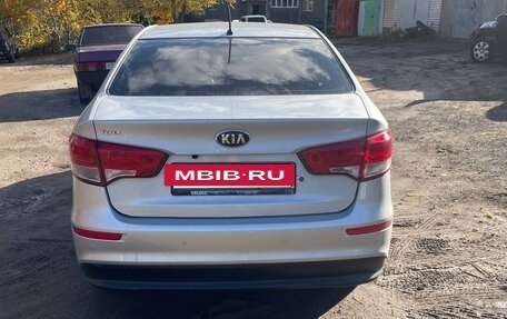 KIA Rio III рестайлинг, 2015 год, 865 000 рублей, 3 фотография