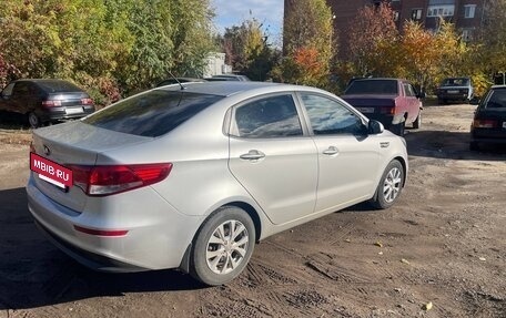 KIA Rio III рестайлинг, 2015 год, 865 000 рублей, 2 фотография