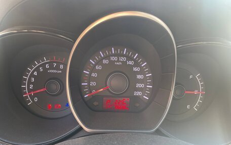 KIA Rio III рестайлинг, 2015 год, 865 000 рублей, 10 фотография