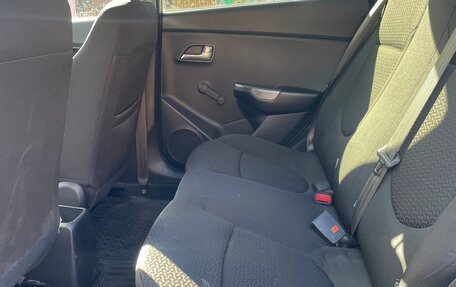 KIA Rio III рестайлинг, 2015 год, 865 000 рублей, 9 фотография