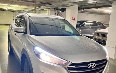 Hyundai Tucson III, 2018 год, 2 100 000 рублей, 2 фотография