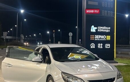 Opel Astra J, 2011 год, 615 000 рублей, 2 фотография